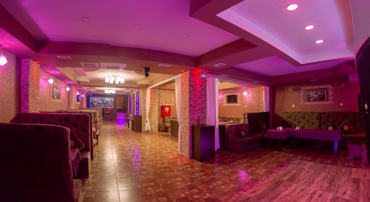 Maris Hotel Баку Экстерьер фото